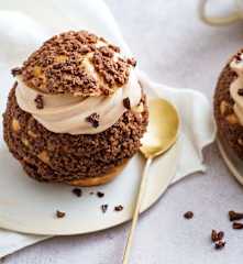 Choux craquelins au gianduja