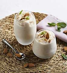 Granita di mandorle ('a muzzunata)