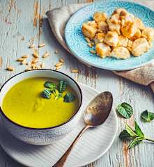 Menù: Vellutata di piselli alla menta e bocconcini di pollo (Bimby Friend)
