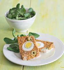 Pan de carne frío con mayonesa de atún