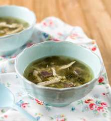 Canja de frango com nabiças