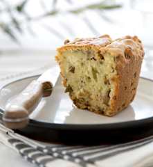 Ελιόπιτα με πράσινες ελιές