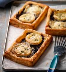 Caramelised Onion and Goat's Cheese Tarts
