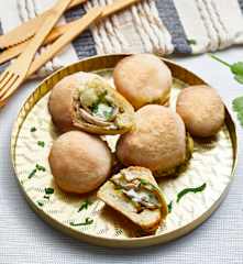 Rolls de mozzarella à l'ail et aux champignons