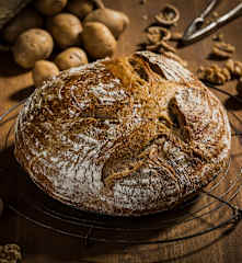 Pane di patate e noci
