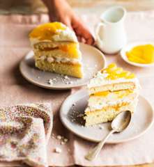 Chaja (Gâteau meringué à la pêche)