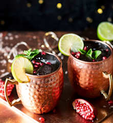 Mule Moscovita con granada y menta