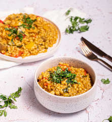 Dyniowe pęczotto z kurczakiem i warzywami