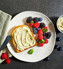 Toast al burro matcha