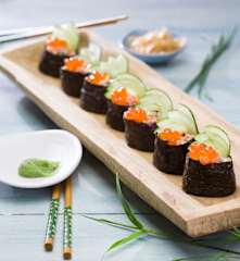 Gunkan-maki de salmón