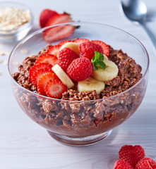 Avena con chocolate y frutos rojos