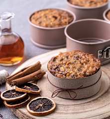 Mini vegan fruit cakes