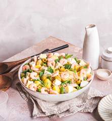Ensalada templada de judías verdes con patata, maíz y atún