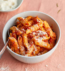 Pâtes à la sauce tomate et au chorizo