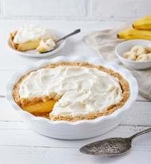 Banana Cream Pie with Wafer Crust