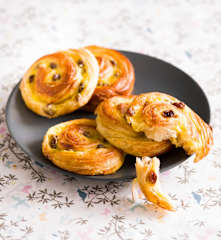 Petits pains aux raisins