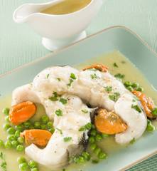 Congrio con guisantes y mejillones
