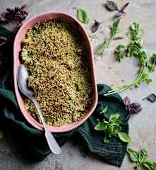 Crumble de legumes com ervas aromáticas