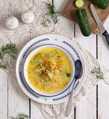 Zupa ogórkowa ze świeżych ogórków (TM6, TM7)