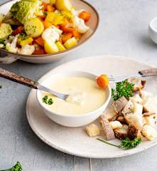 Verduras al vapor con crema de parmesano