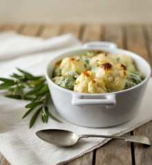 Cauliflower, broccoli and blue cheese gratin