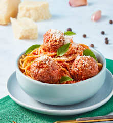 Espaguetti con albóndigas