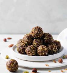 Daktylowo-orzechowe kulki mocy