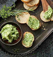 Kräuterbutter
