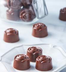 Temperado de chocolate sobre mármol (tableado)