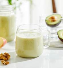 抗氧牛油果核桃奶昔