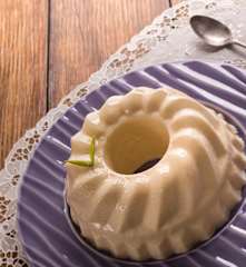 Gelatina de queso y piña