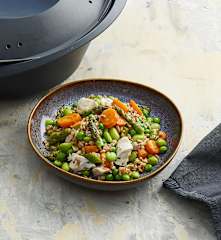Insalata di farro con tacchino e verdure
