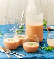 Soupe pimentée au melon et au lait de coco