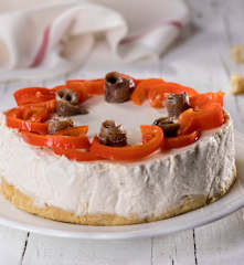 Cheesecake al tonno e alici con peperoni