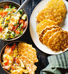 Petites galettes de maïs et taboulé de quinoa au maïs