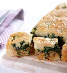 Bola de alheira com espinafres