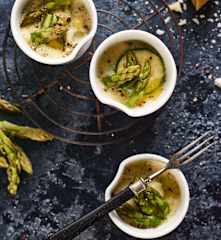 Sýrová směs s chřestem a cuketou