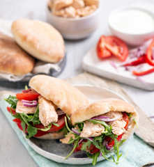 Pity z marynowanym kurczakiem