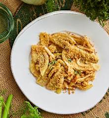 Contorno di finocchi con panure al timo