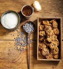 Biscoitos de coco e chocolate