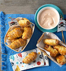 Käse-Hotdogs mit Sesam