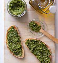 Chunky basil pesto dip