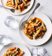 One pot pasta tomates, persillade et moules