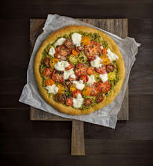 Coriander pesto pizza