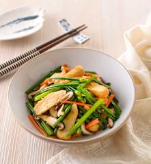 韭菜花炒甜不辣