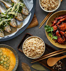 鸡爪鲍鱼/糙米饭/秋葵蒸蛋/雪菜小黄鱼