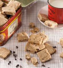 Biscotti con gocce di cioccolato