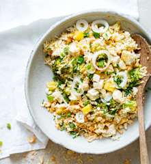 Fried rice au tofu, brocoli, ananas et noix de cajou