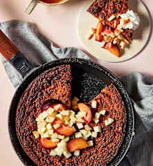 Słodki pudding z czerstwego pieczywa z rodzynkami (Pan Bolo)