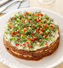 Wytrawny tort naleśnikowy z wątróbką